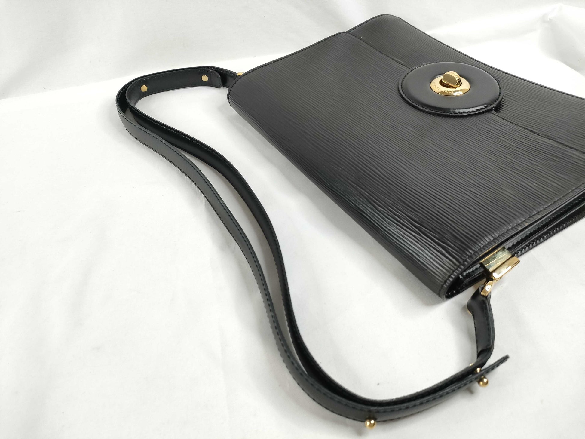 LOUIS VUITTON M52402 Epi Louis Vuitton Epi Friedland M52402 Shoulder Bag