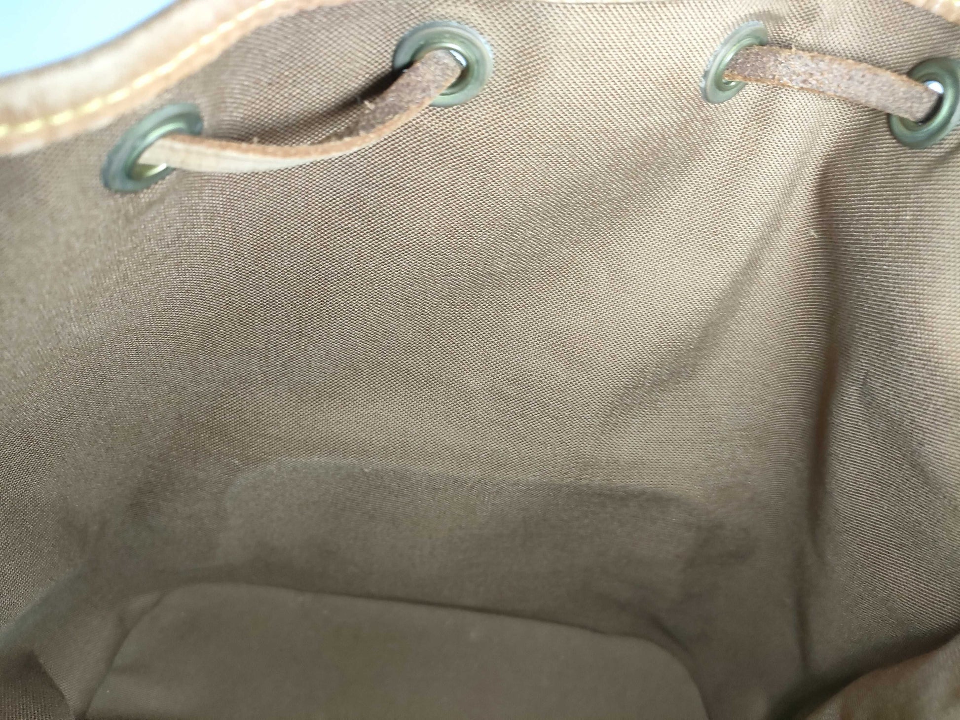 LOUIS VUITTON M51136 Monogram LOUIS VUITTON Montsouris MM M51136 Backpack