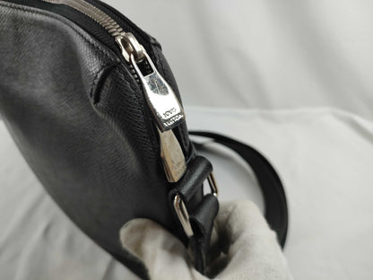 LOUIS VUITTON Taiga M30238 LOUIS VUITTON Taiga Grigori Messenger PM M30238 Shoulder Bag