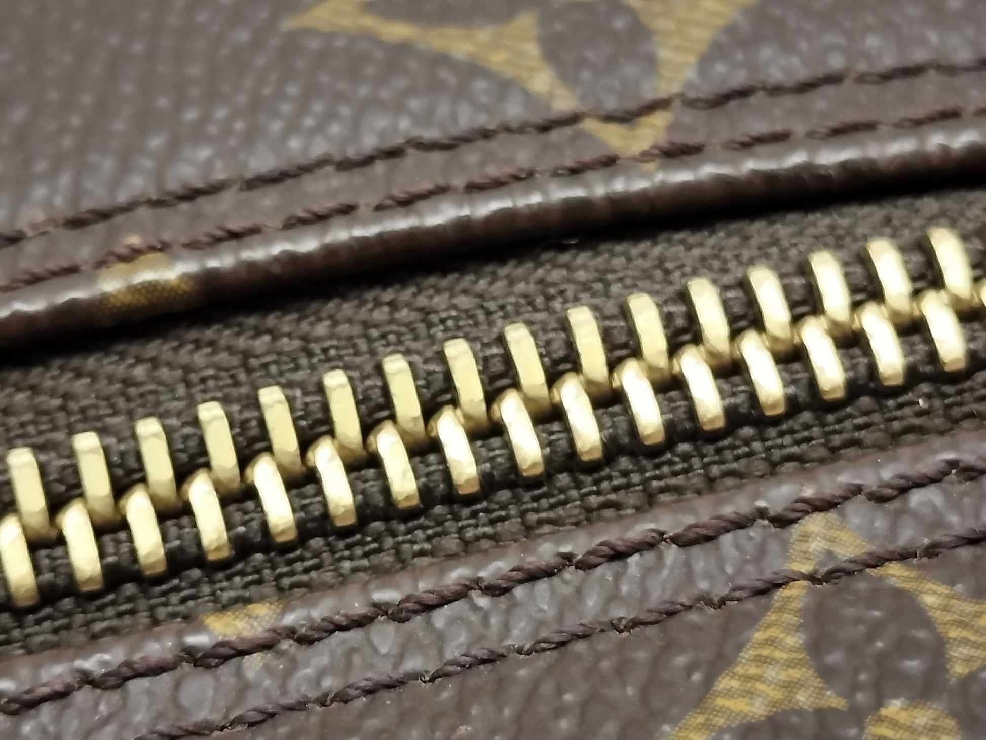 LOUIS VUITTON M51221 Monogram LOUIS VUITTON Monogram Blois M51221 Shoulder Bag