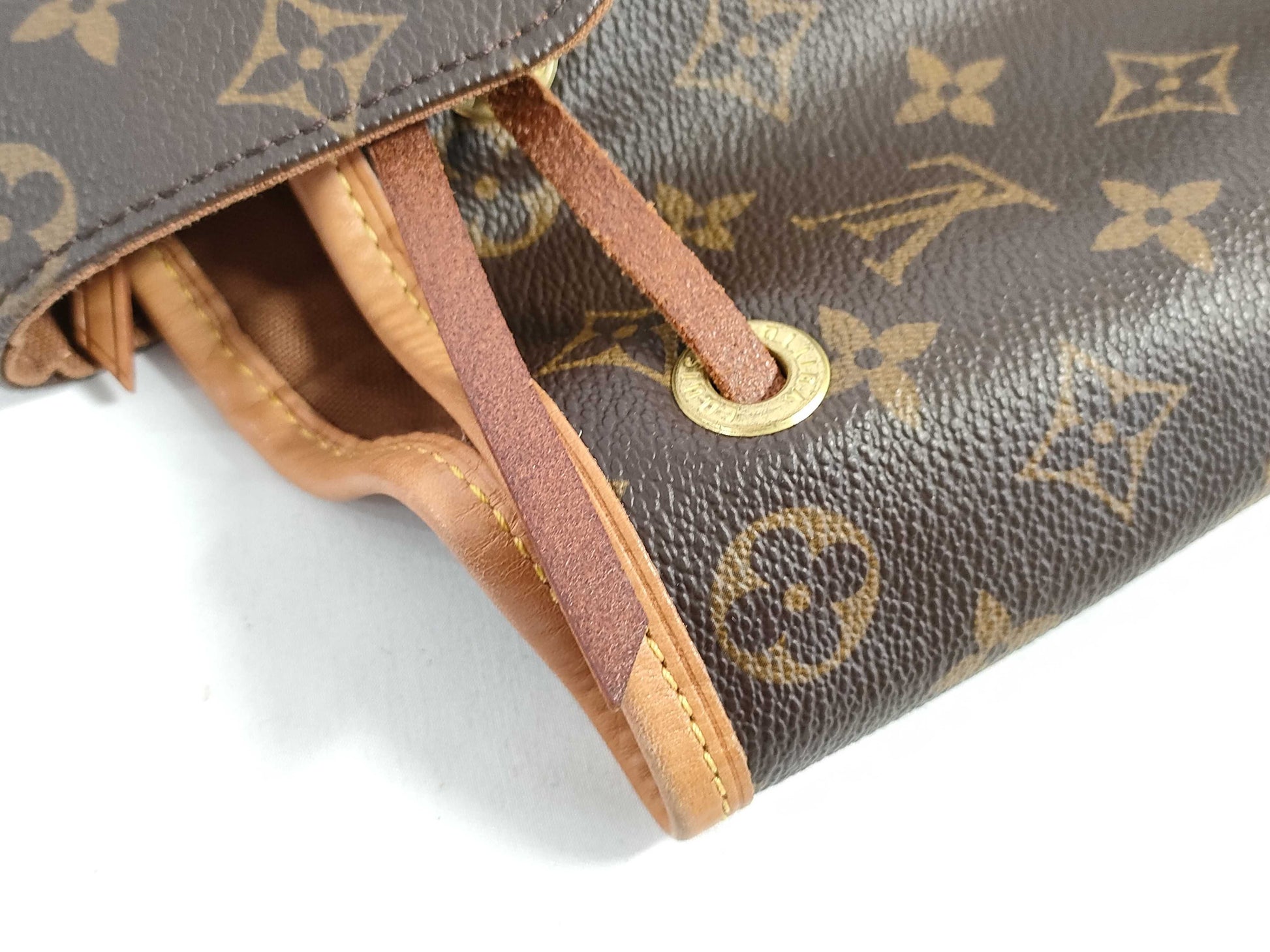 LOUIS VUITTON M51135 Monogram LOUIS VUITTON Monogram Montsouris GM M51135 Backpack