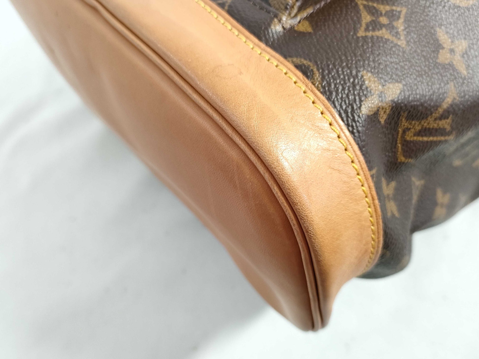 LOUIS VUITTON M51135 Monogram LOUIS VUITTON Monogram Montsouris GM M51135 Backpack