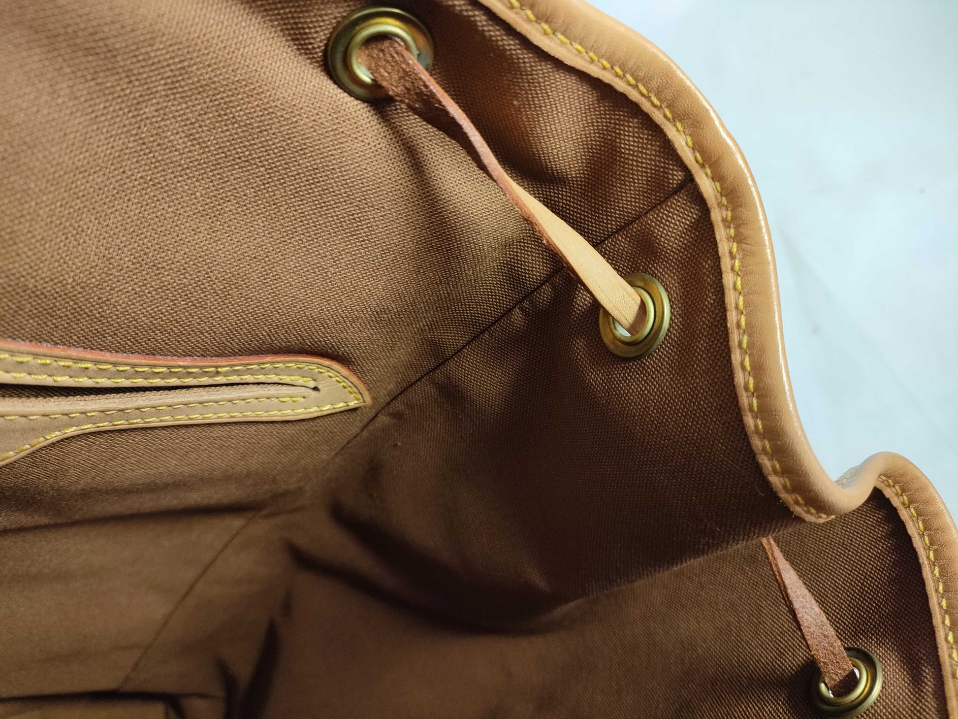 LOUIS VUITTON M51135 Monogram LOUIS VUITTON Monogram Montsouris GM M51135 Backpack
