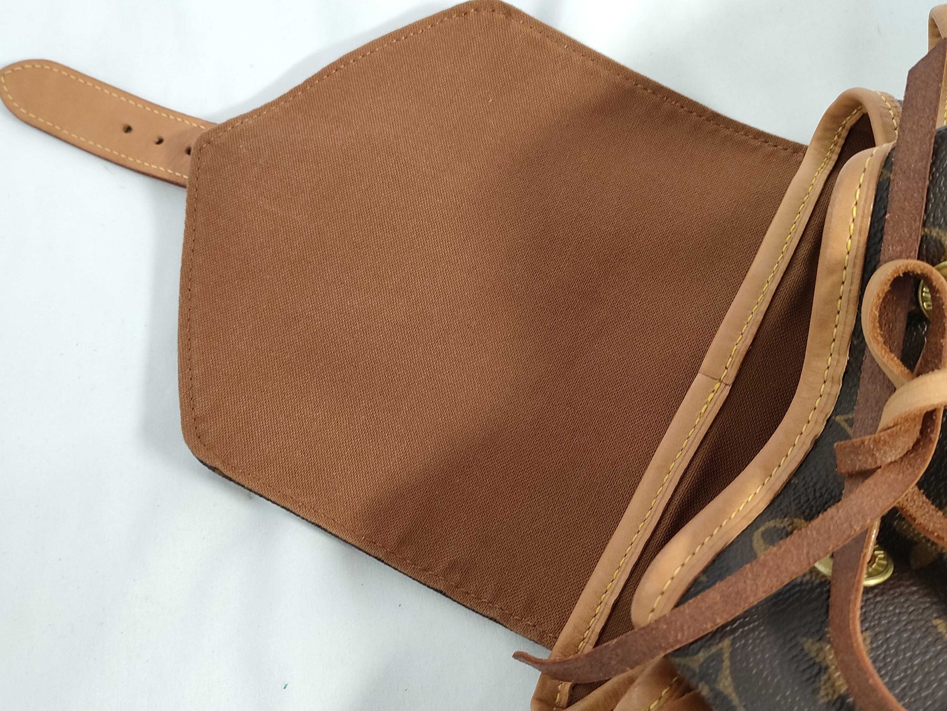 LOUIS VUITTON M51135 Monogram LOUIS VUITTON Monogram Montsouris GM M51135 Backpack