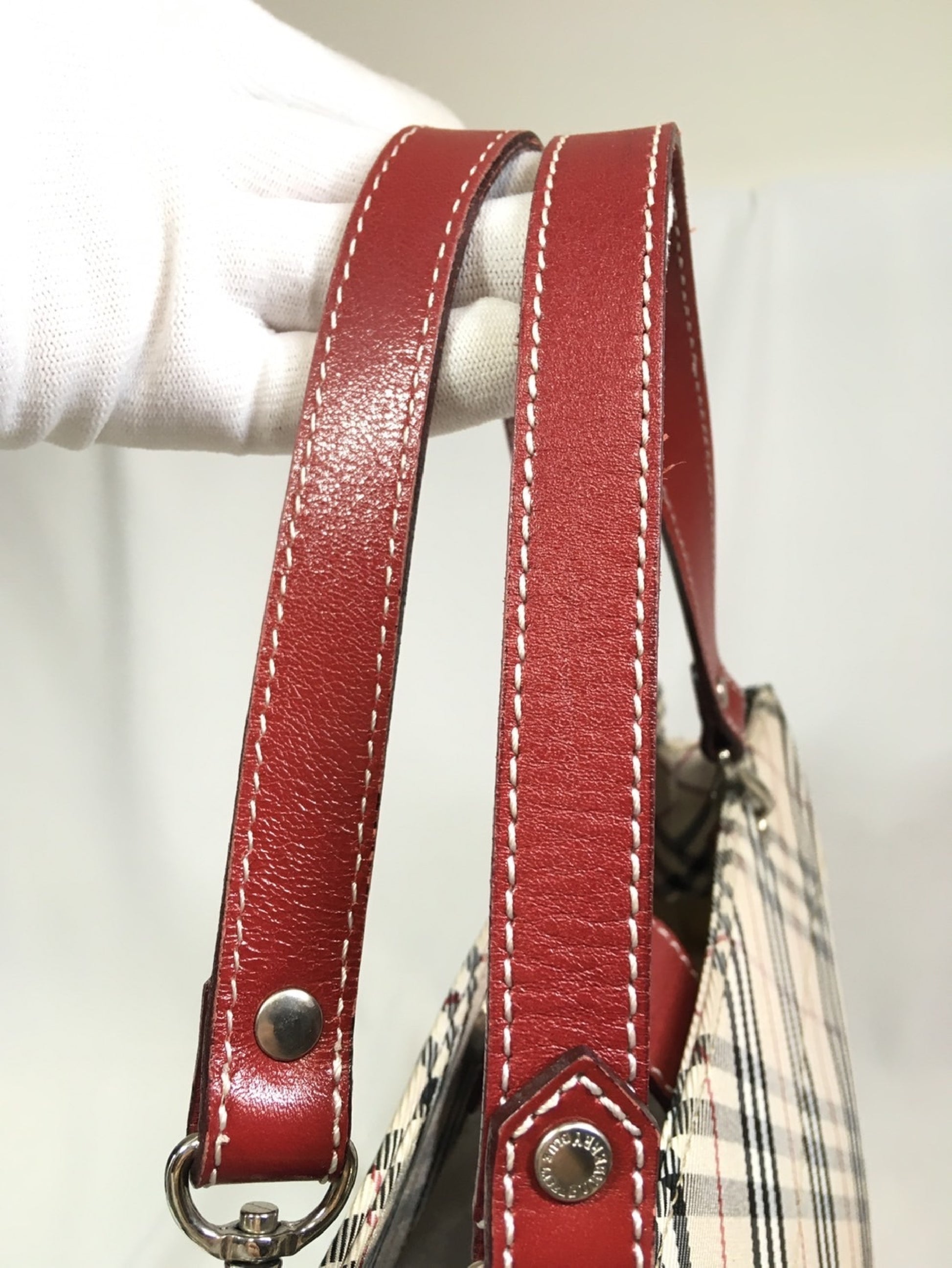BURBERRY Nova Check Handbag with Pouch