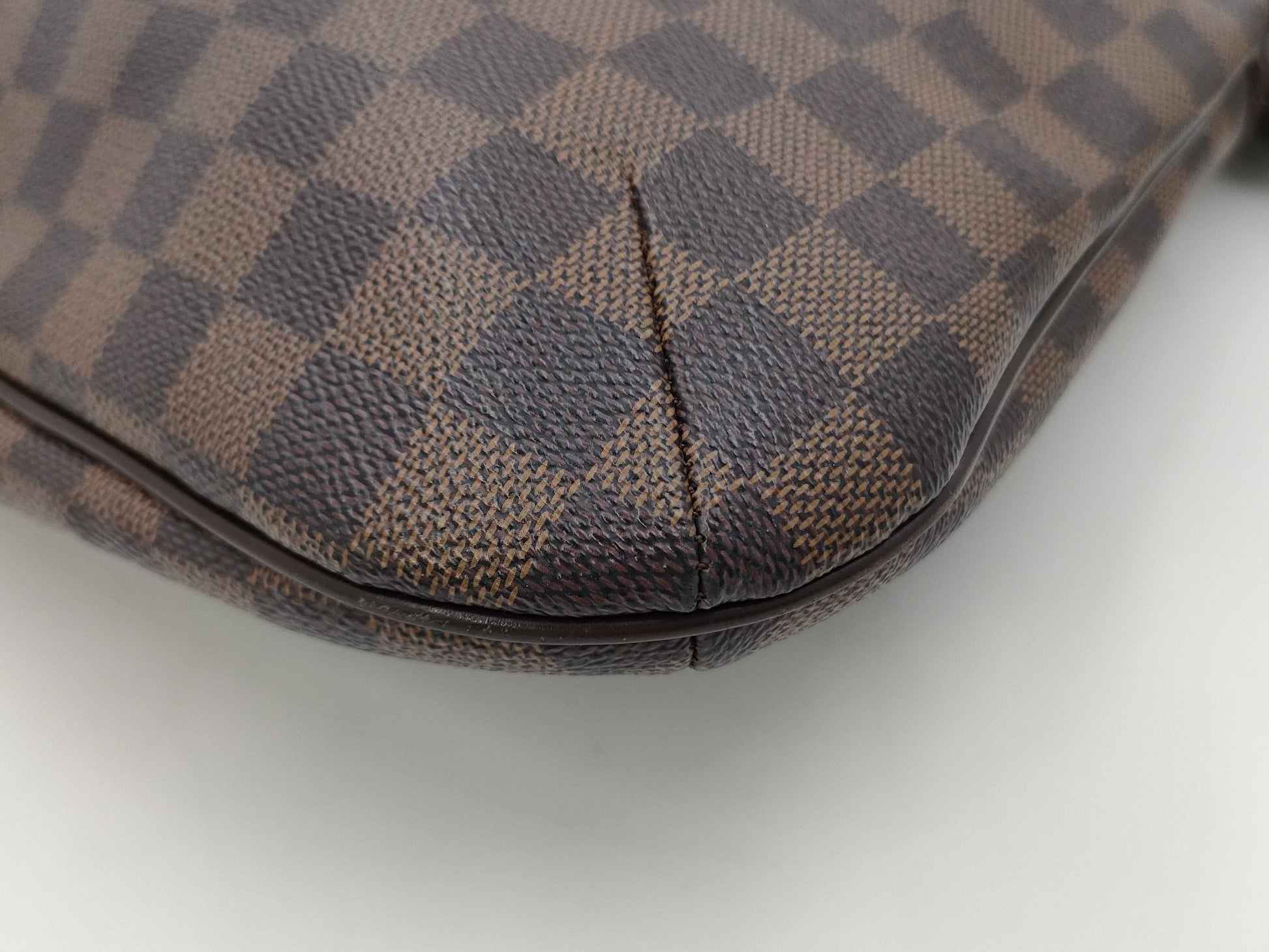 LOUIS VUITTON Damier Bloomsbury PM Shoulder Bag