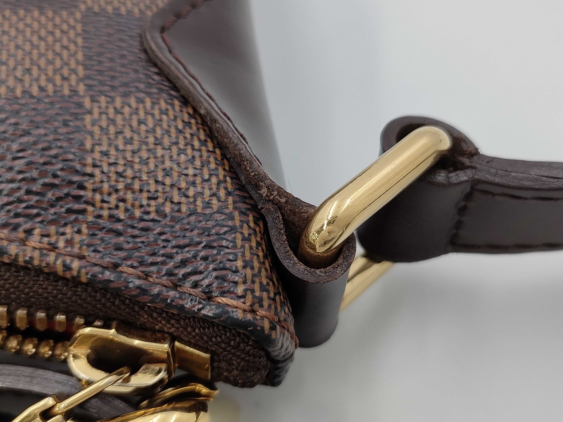 LOUIS VUITTON Damier Bloomsbury PM Shoulder Bag