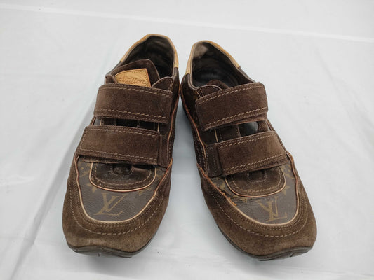 LOUIS VUITTON Monogram Sneakers Size 6