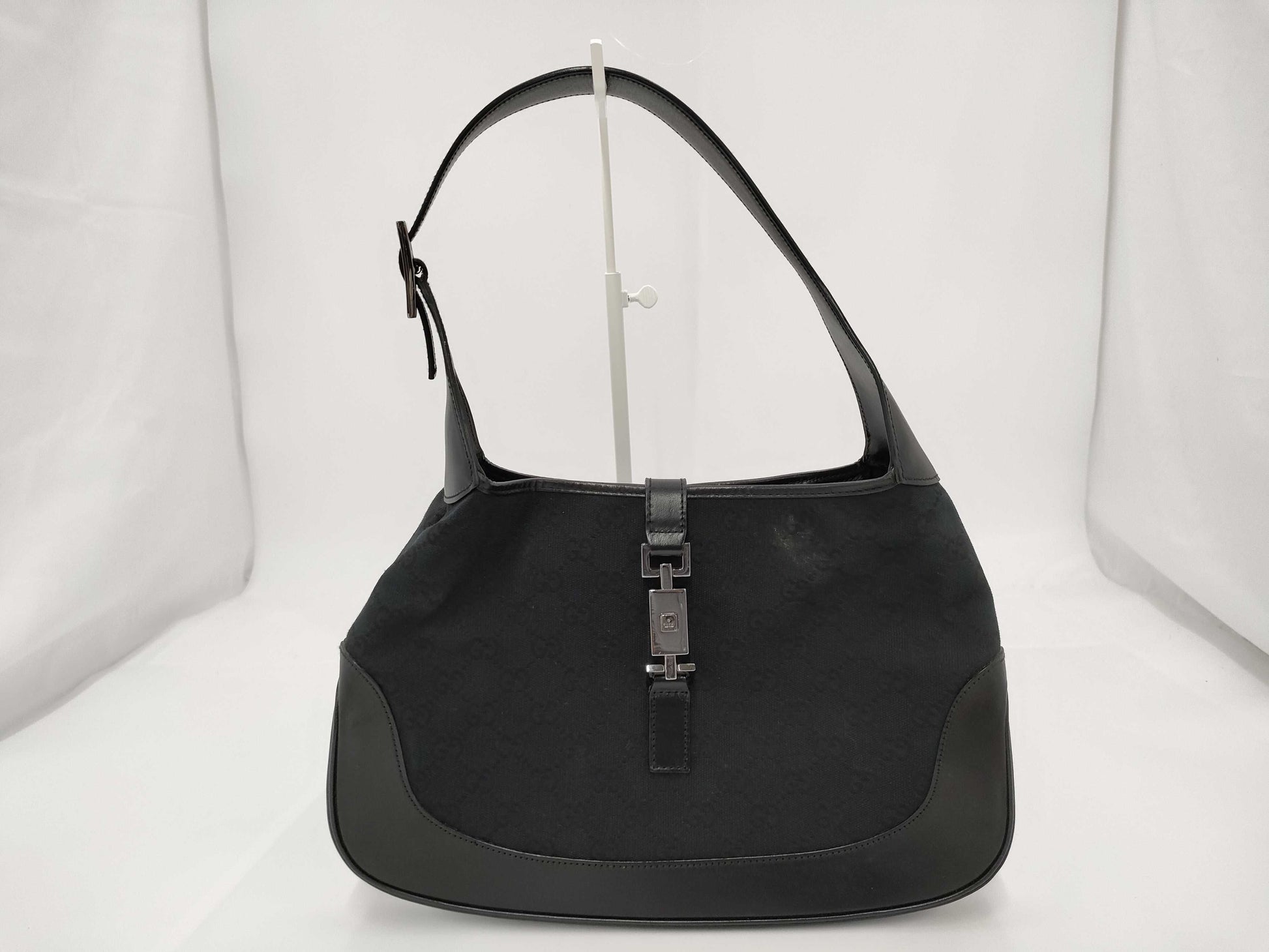 GUCCI GG Canvas Jackie Black One-Shoulder Shoulder Bag