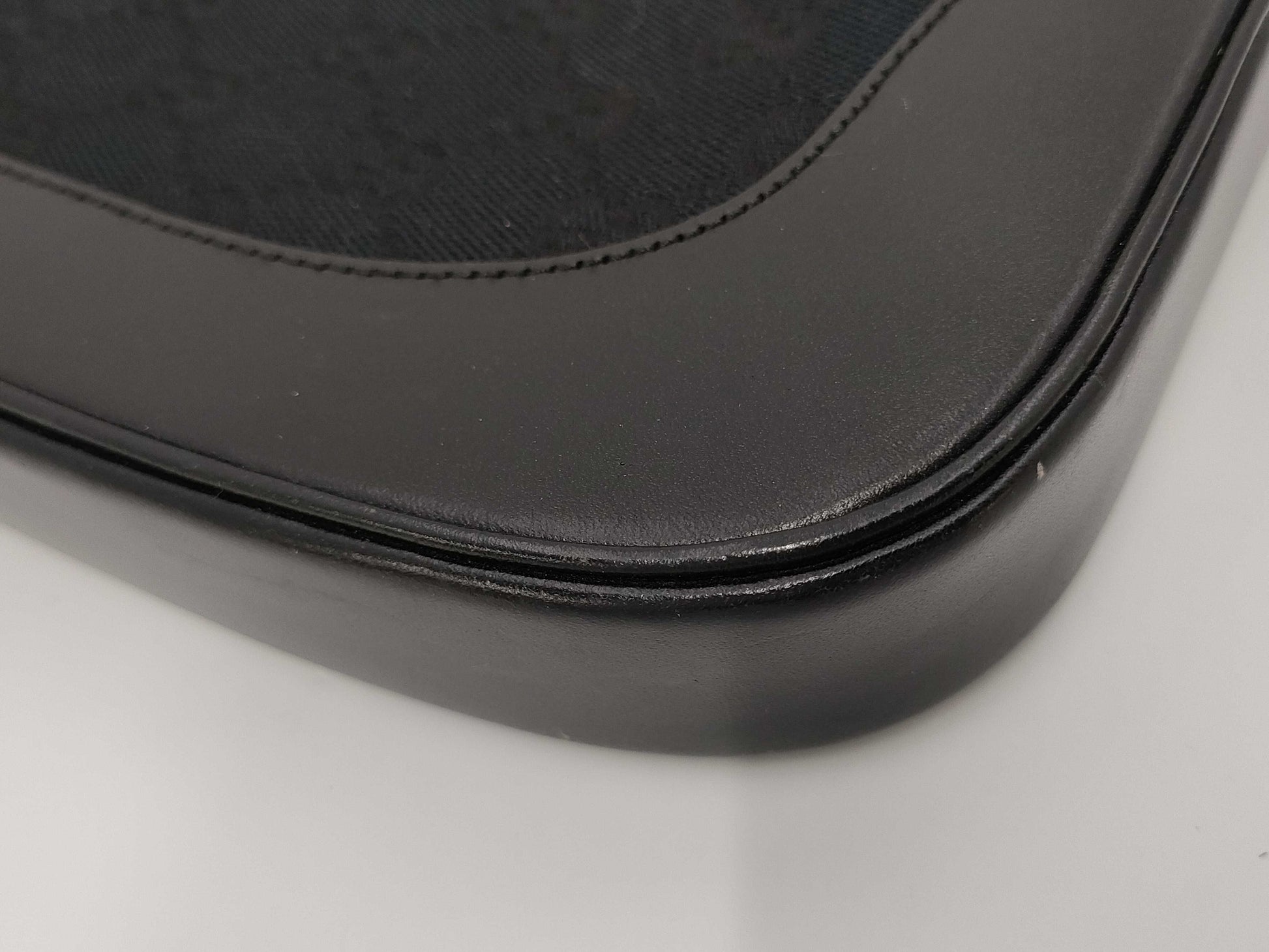 GUCCI GG Canvas Jackie Black One-Shoulder Shoulder Bag