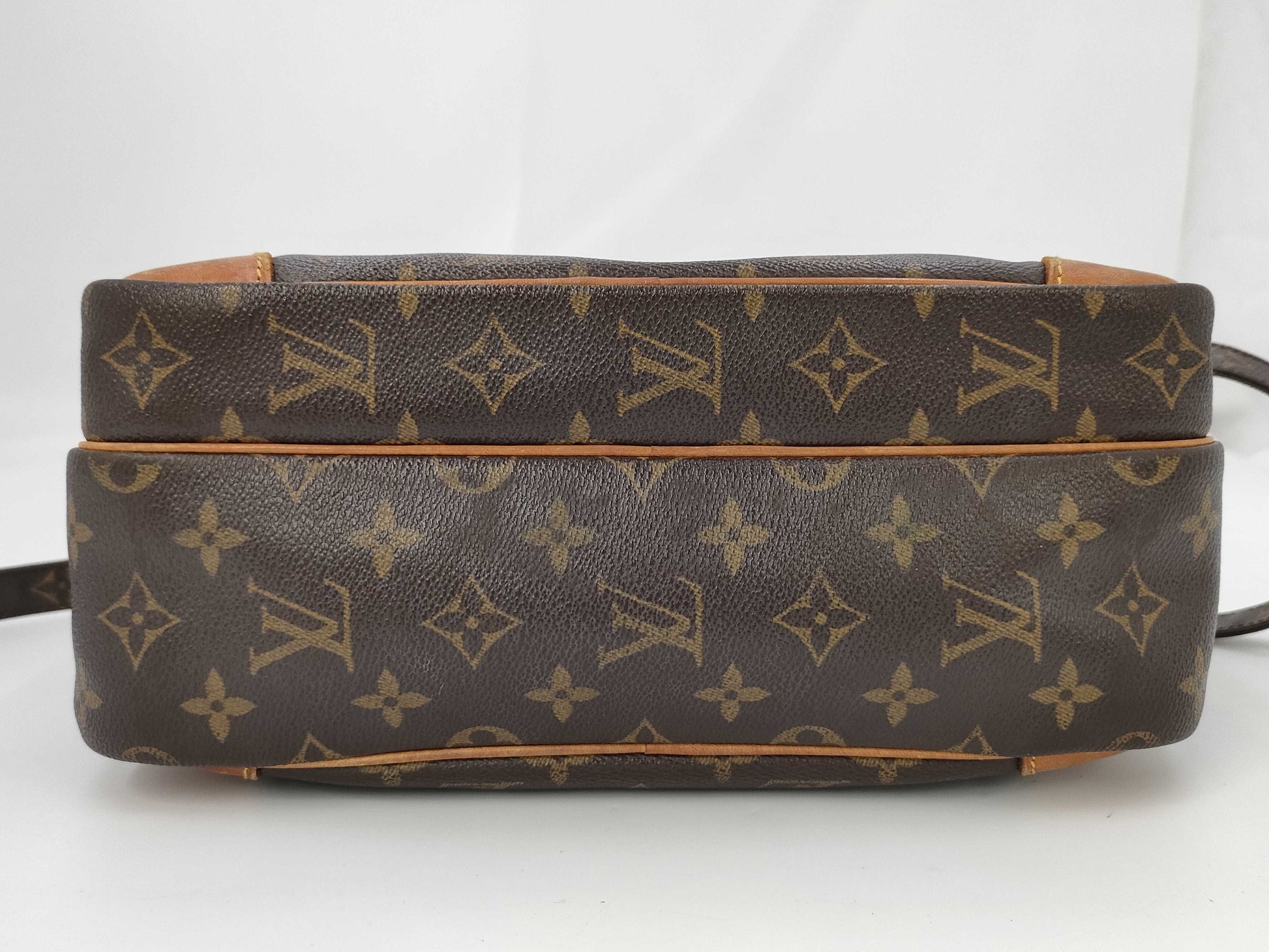 LOUIS VUITTON Monogram Nile Shoulder Bag