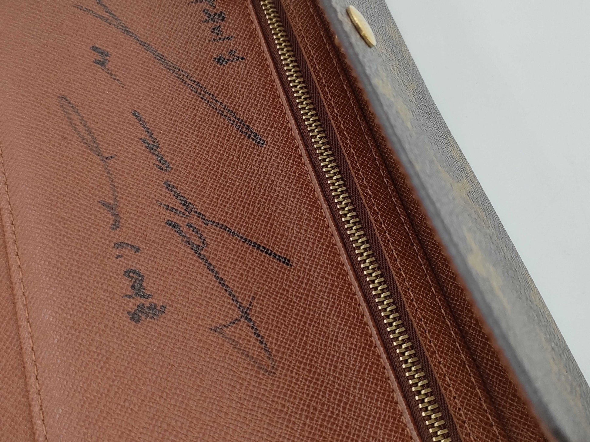 LOUIS VUITTON Monogram Trifold Wallet