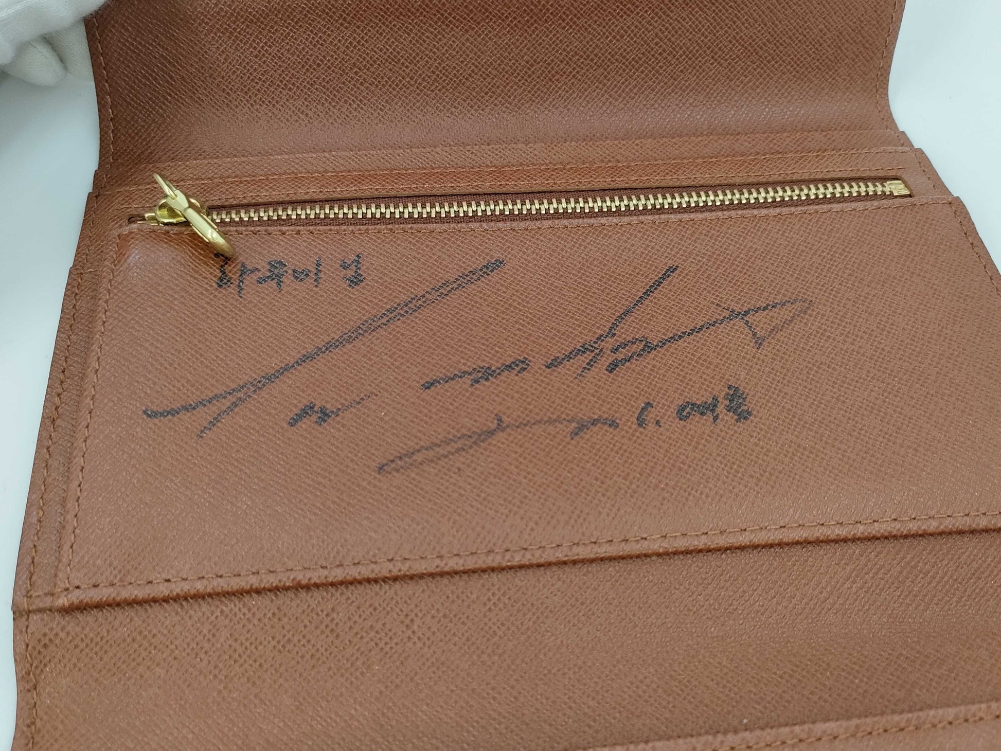 LOUIS VUITTON Monogram Trifold Wallet
