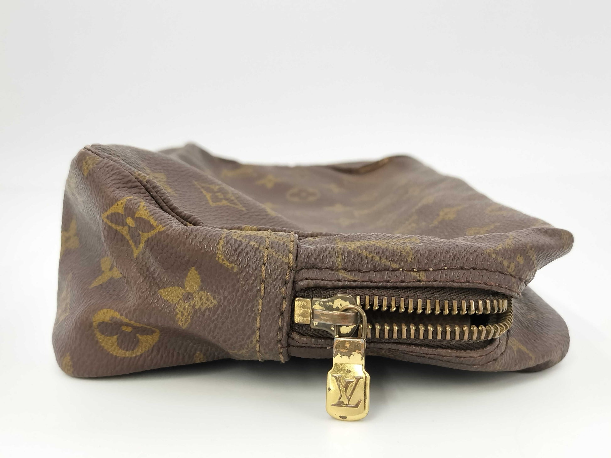 LOUIS VUITTON Monogram True Toilet Second Bag Bag