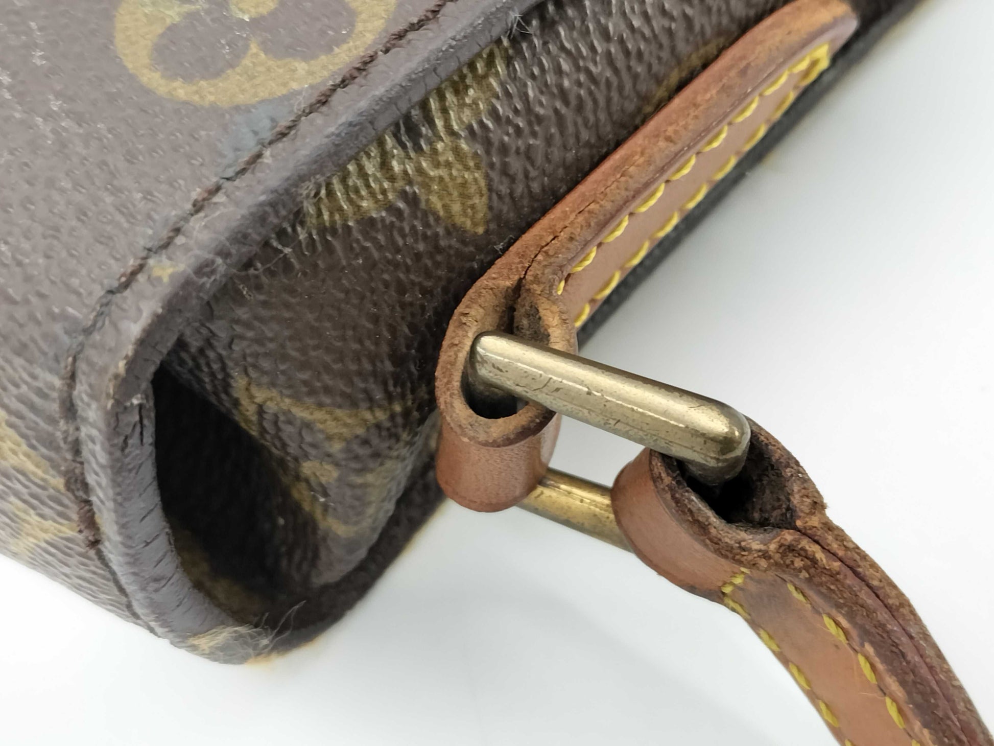 LOUIS VUITTON Monogram Saint-Cloud Shoulder Bag