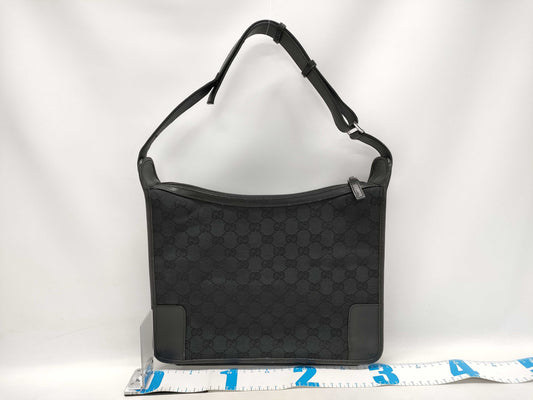 GUCCI GG Canvas One-Shoulder Shoulder Bag