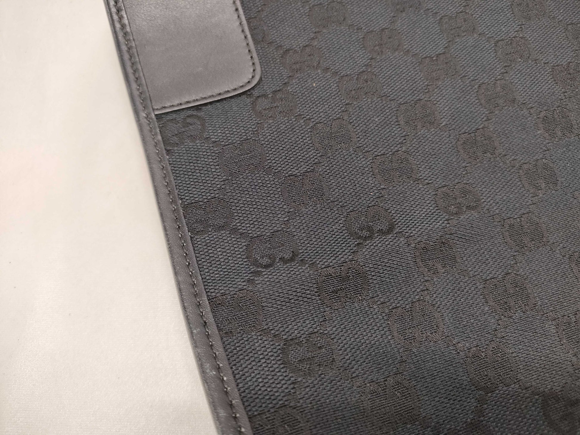 GUCCI GG Canvas One-Shoulder Shoulder Bag