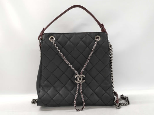 CHANEL Caviar Skin Shoulder Bag