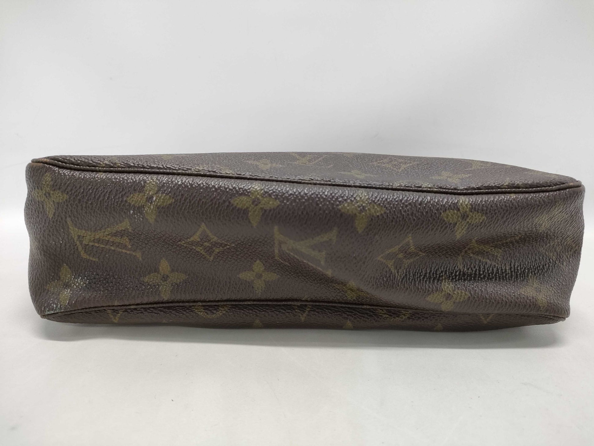 LOUIS VUITTON True Toilet Second Bag Bag
