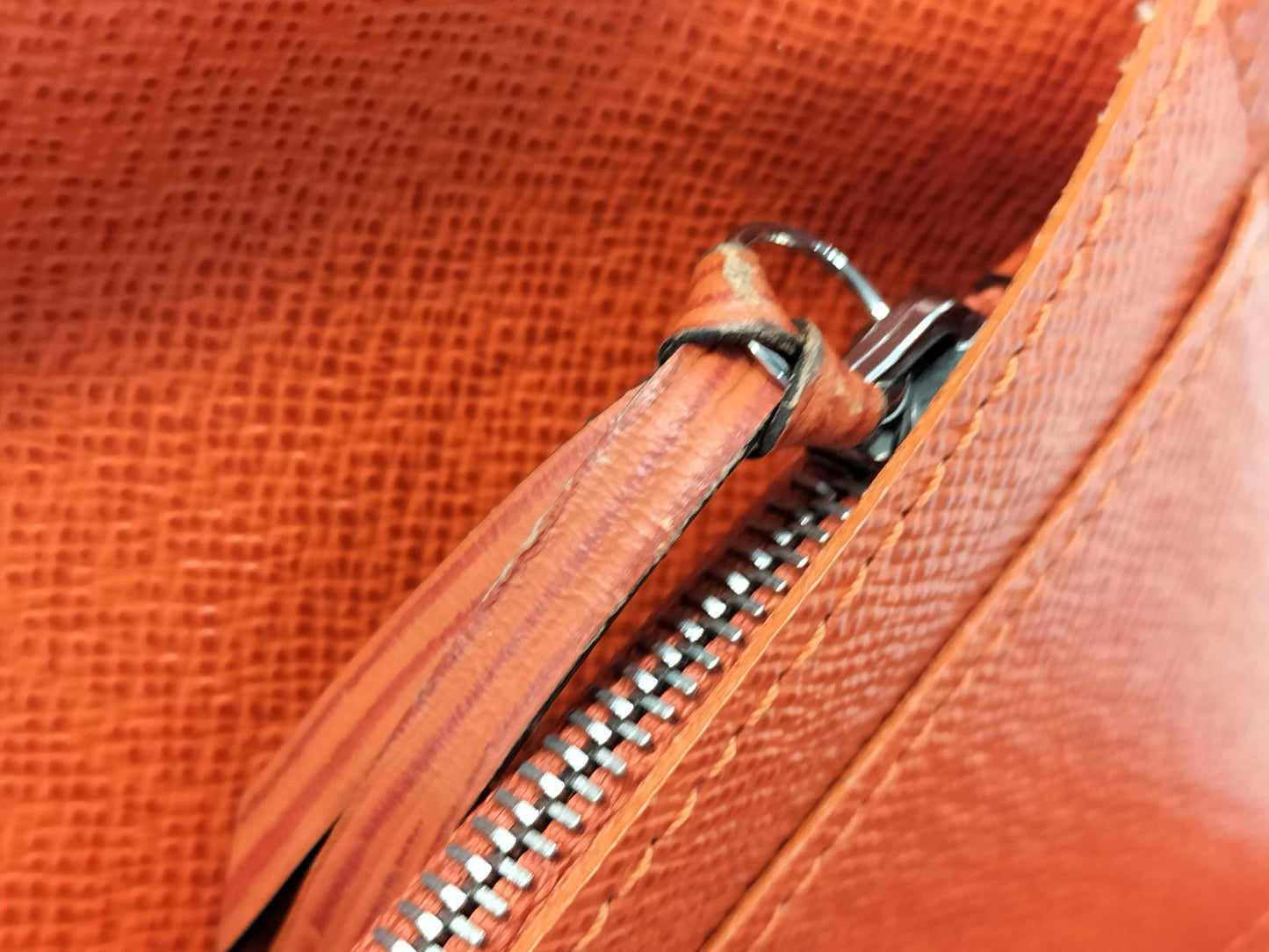 LOUIS VUITTON Epi Wallet