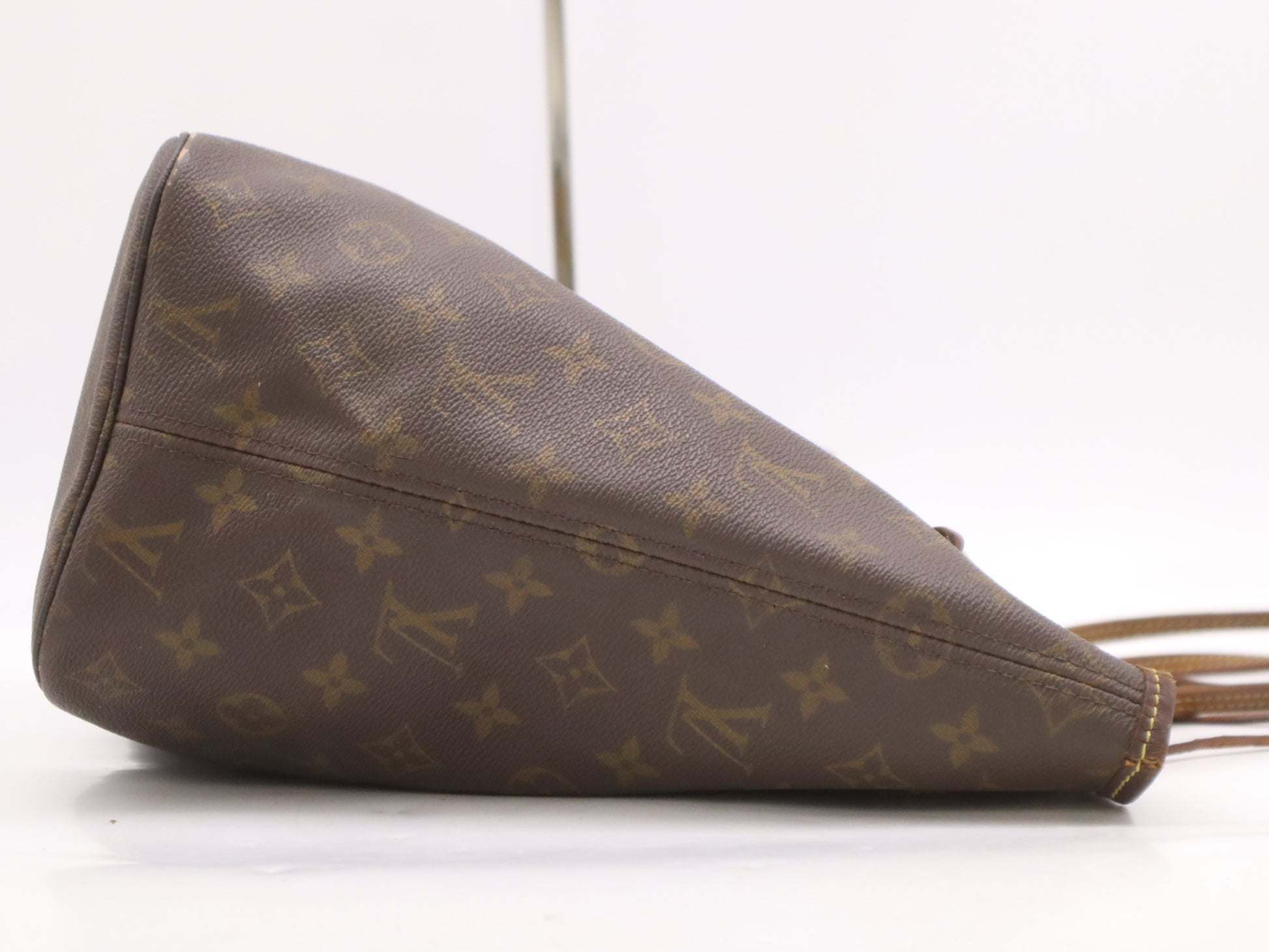 LOUIS VUITTON M40156 Monogram Neverfull MM Old-Style Tote Bag