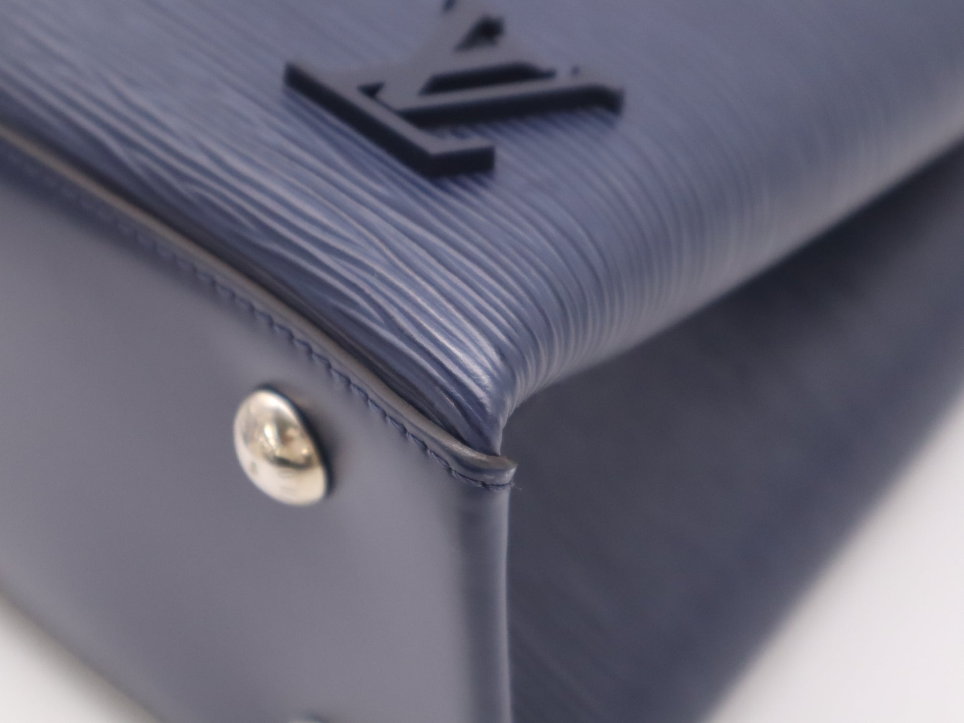 LOUIS VUITTON M53512 Epic Level PM Indigo Coquelicot Handbag with Shoulder Strap, Name Tag, and Dust Bag, RFID Verified