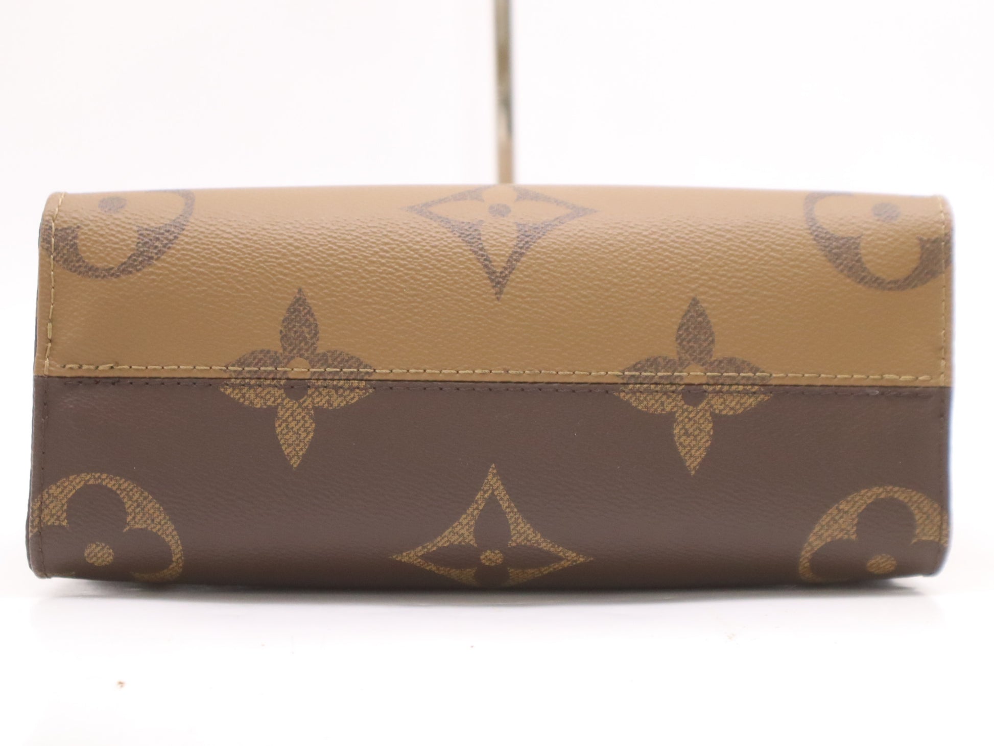LOUIS VUITTON M46373 Reverse On the Go PM Monogram Giant RFID Verified Handbag