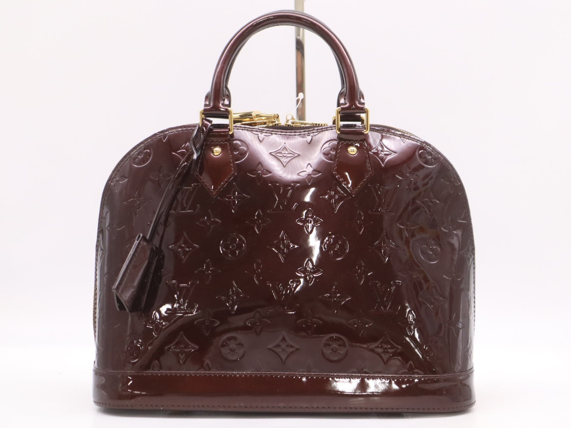 LOUIS VUITTON M91611 Vernis Alma PM Amaranth Handbag with Cadena, 2 Keys, and Cloche
