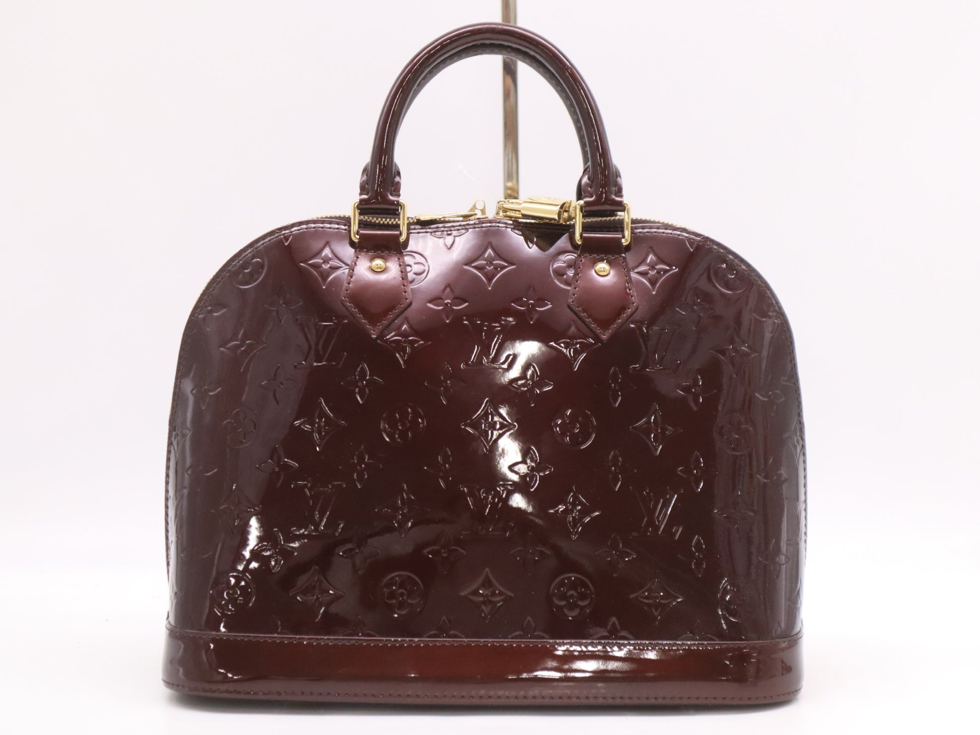 LOUIS VUITTON M91611 Vernis Alma PM Amaranth Handbag with Cadena, 2 Keys, and Cloche