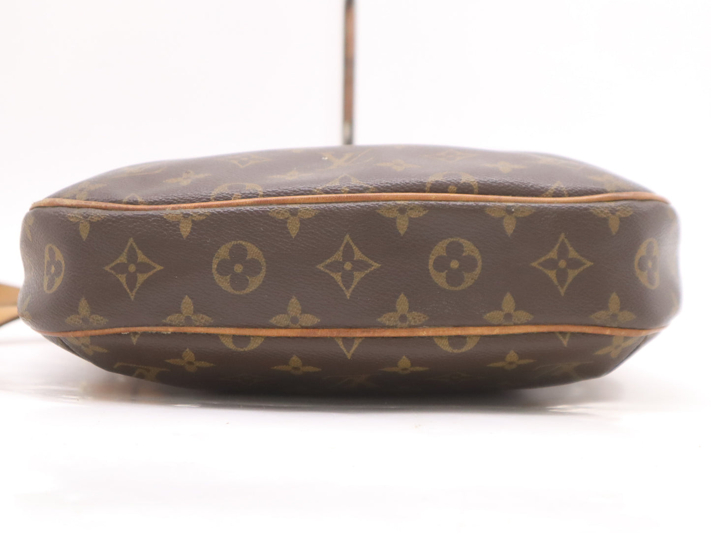 LOUIS VUITTON M56390 Monogram Odeon PM Shoulder Bag