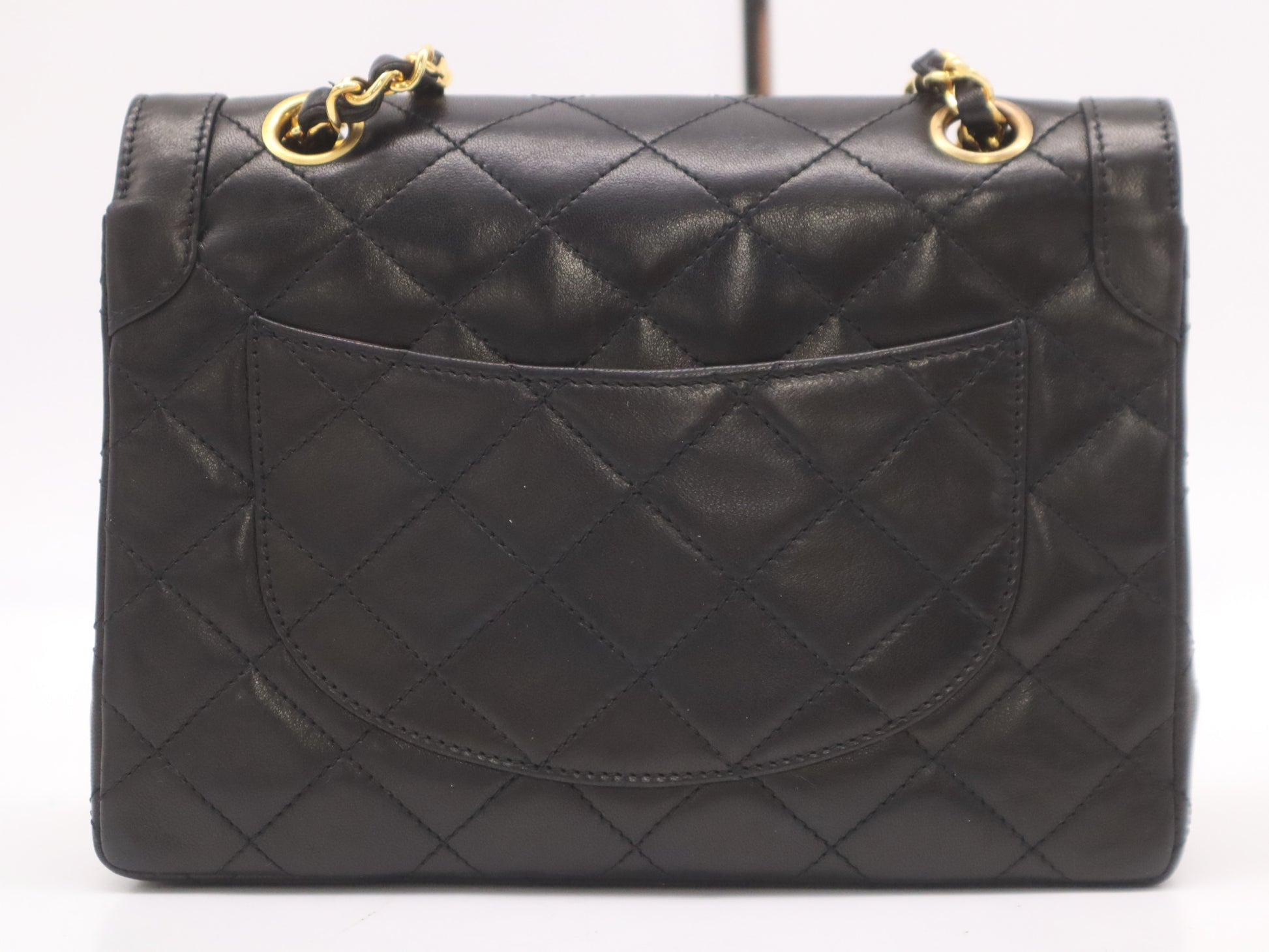 CHANEL Lambskin Matelasse 22 Double Flap Double Chain Turnlock Paris Limited Edition Black Seal Card 3400036 Shoulder Bag