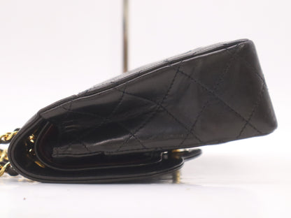 CHANEL Lambskin Matelasse 22 Double Flap Double Chain Turnlock Paris Limited Edition Black Seal Card 3400036 Shoulder Bag