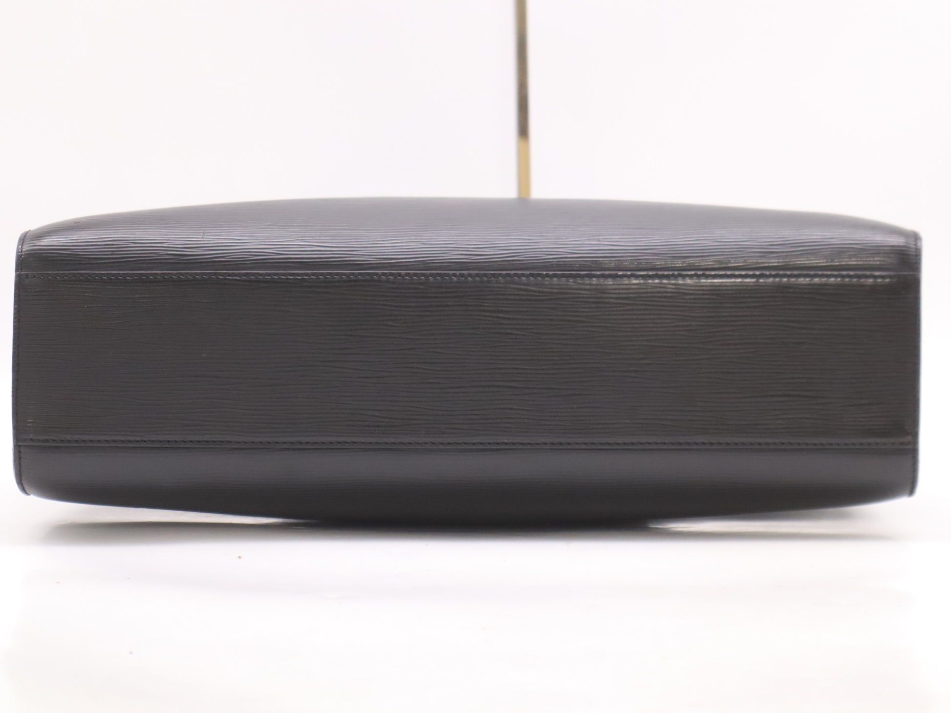 LOUIS VUITTON M54512 Epi Sorbonne Noir Handbag