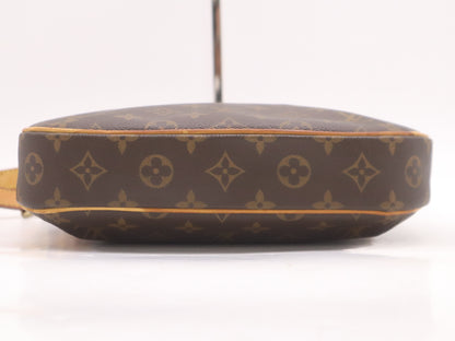 LOUIS VUITTON M56390 Monogram Odeon PM Shoulder Bag