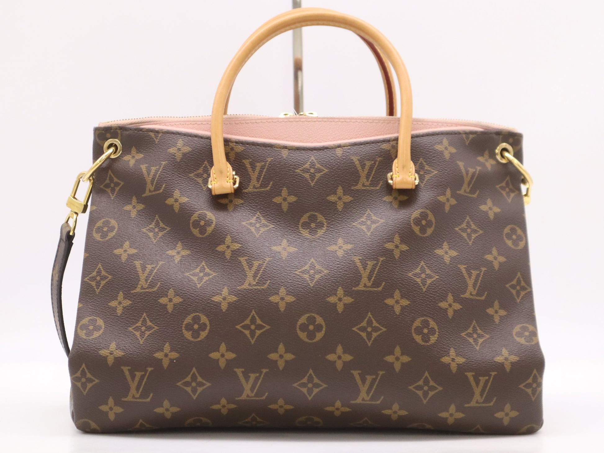 LOUIS VUITTON M40468 Monogram Pallas Rose Ballerine Shoulder Bag