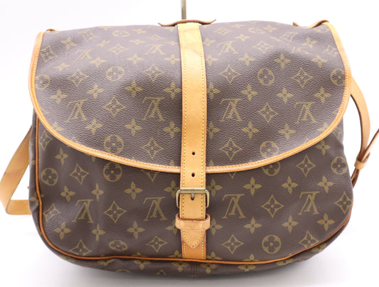 LOUIS VUITTON M42254 Monogram Saumur 35 Shoulder Bag