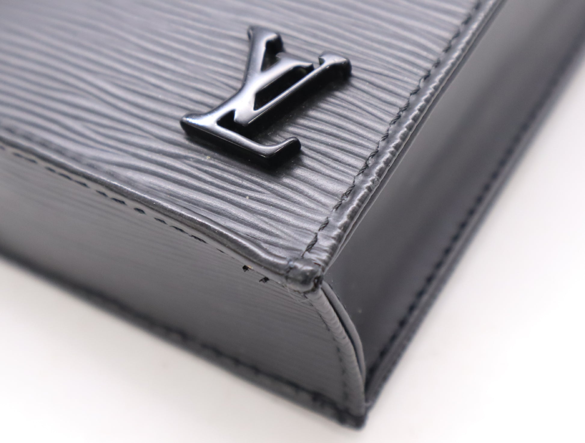 LOUIS VUITTON M69441 Petite Sac Plat Noir Shoulder Bag RFID Verified No Serial Tag