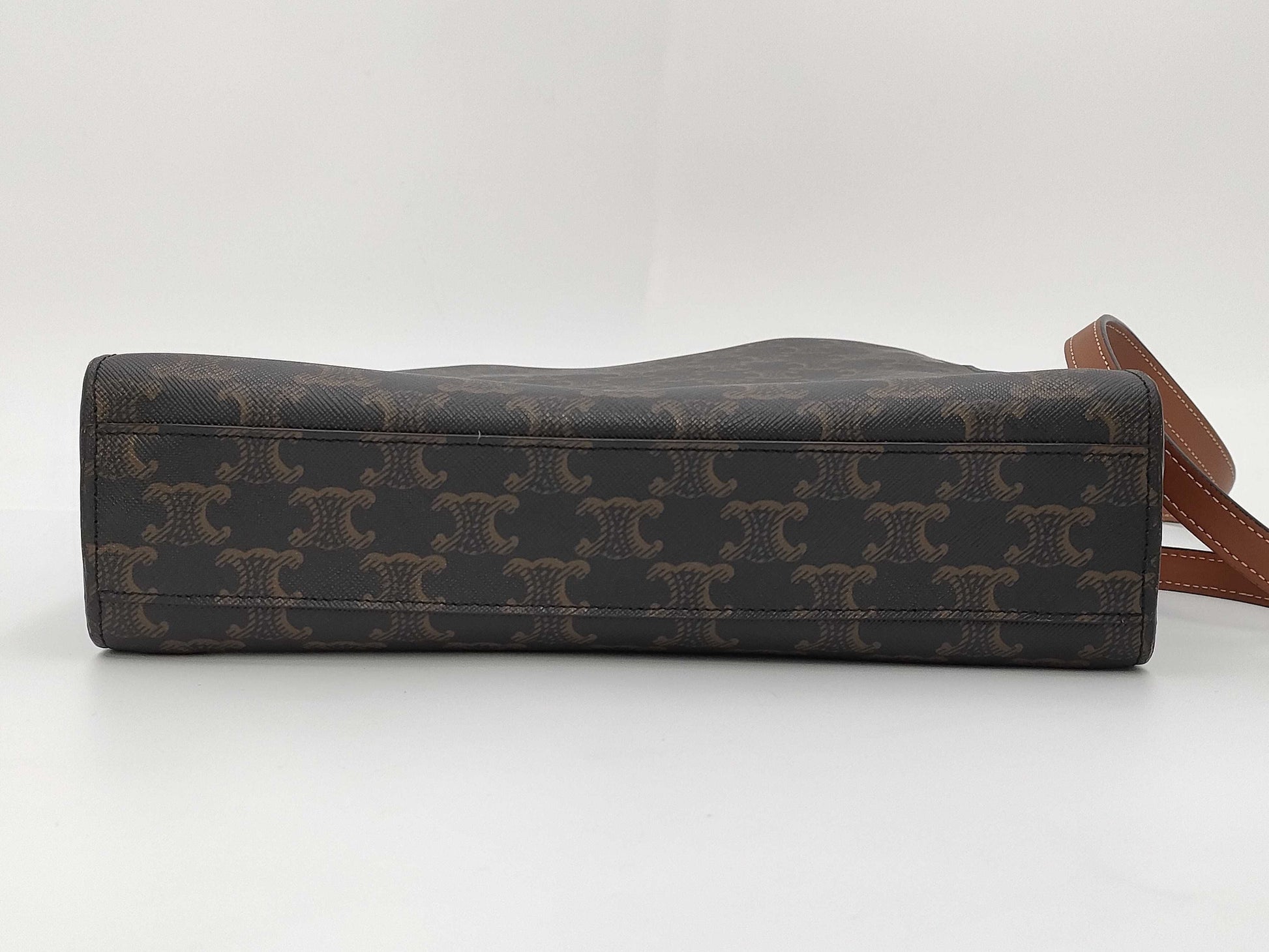CELINE Small Vertical Cabat Tote in Brown