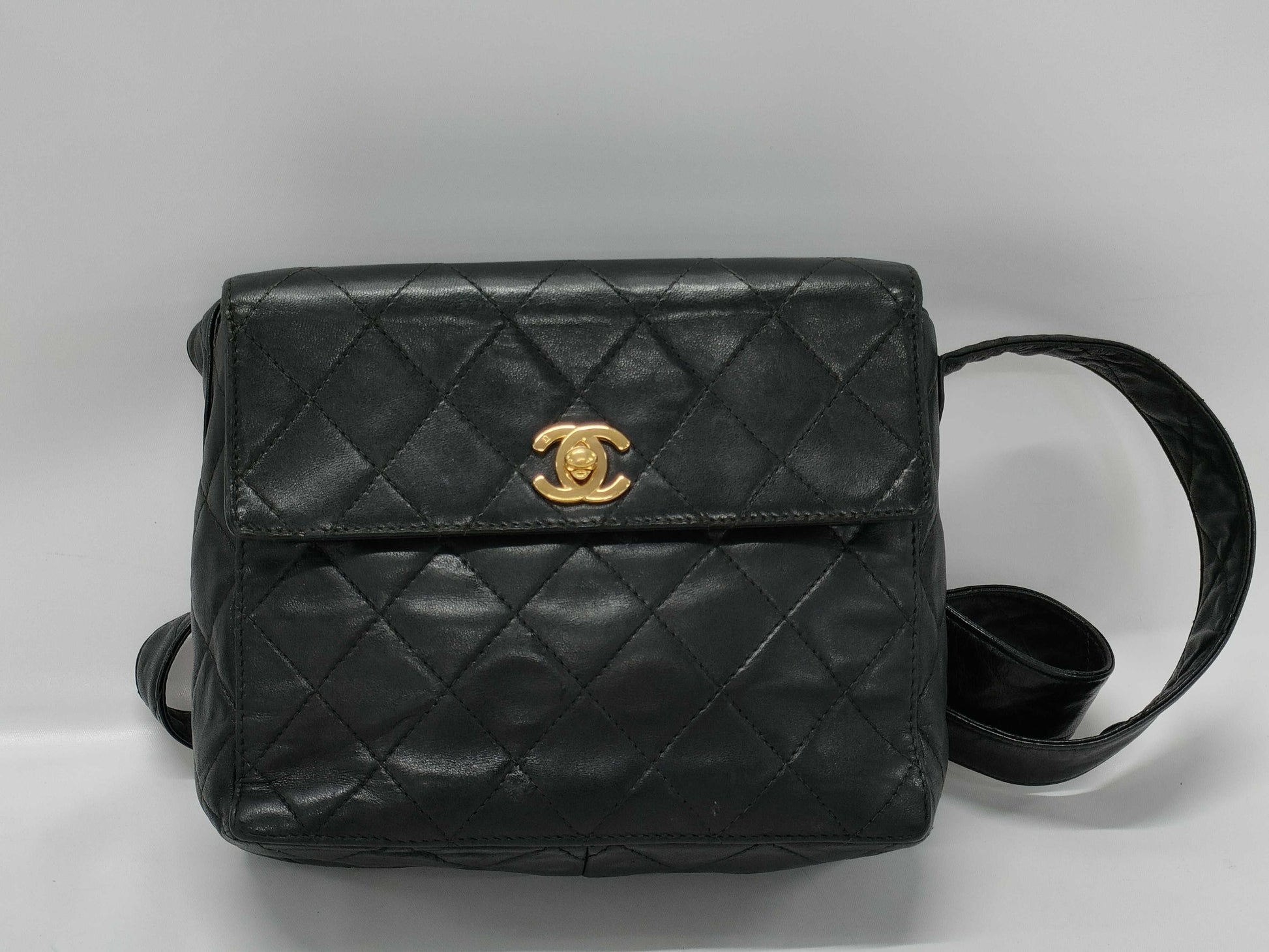CHANEL Shoulder Bag, Lambskin with Built-in Mirror