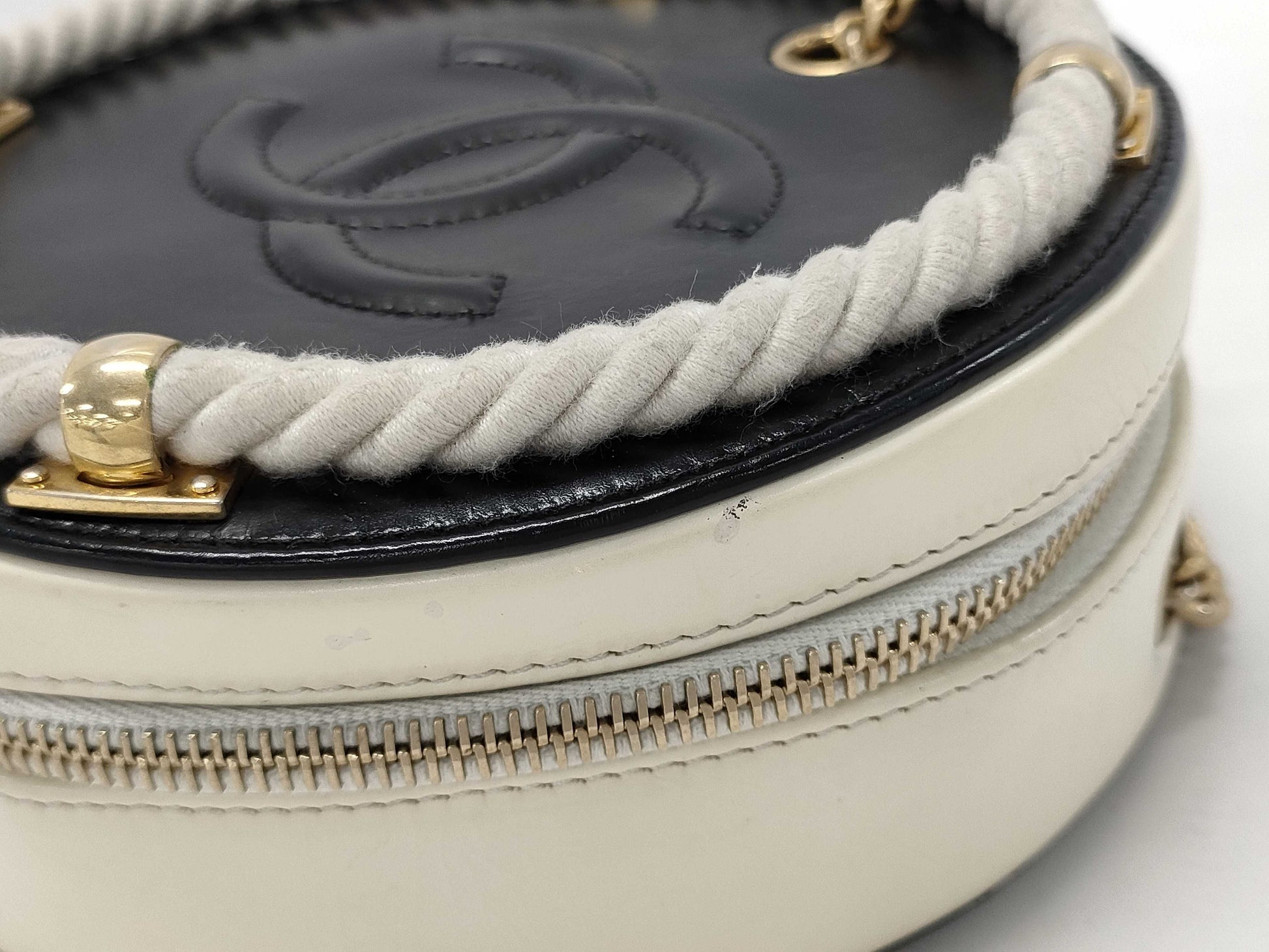 CHANEL 2-Way Chain Bag Round 27 Series Shoulder Bag