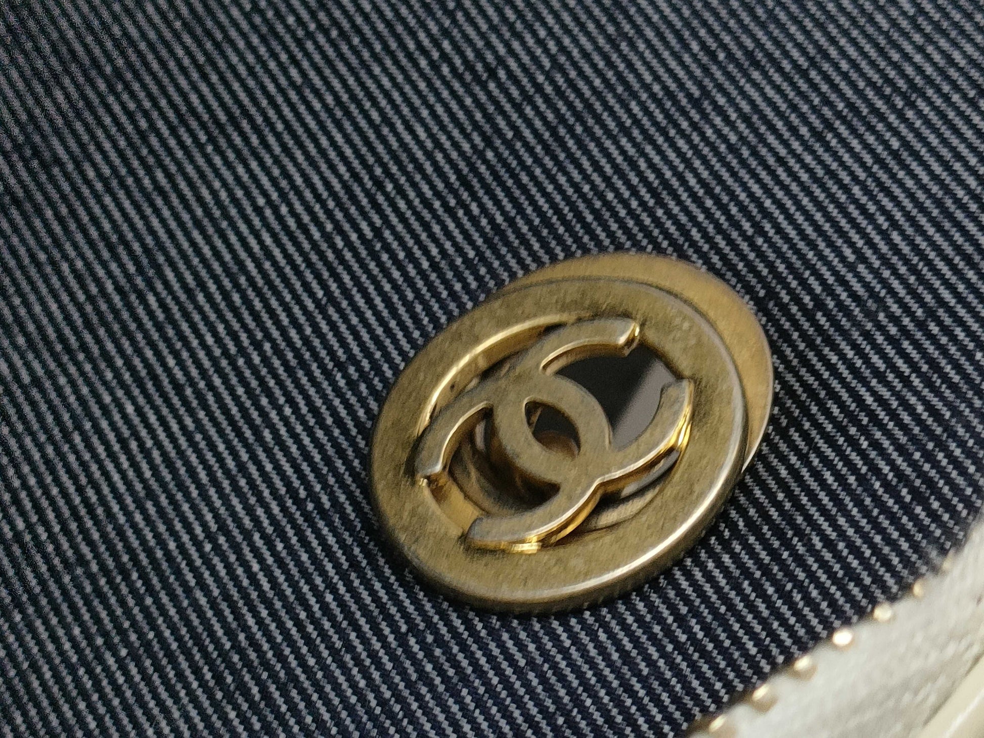 CHANEL 2-Way Chain Bag Round 27 Series Shoulder Bag