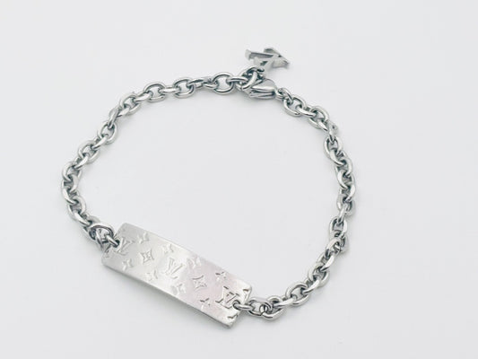 LOUIS VUITTON M00681 Bracelet Monogram Bold Silver Bracelet/Bangle
