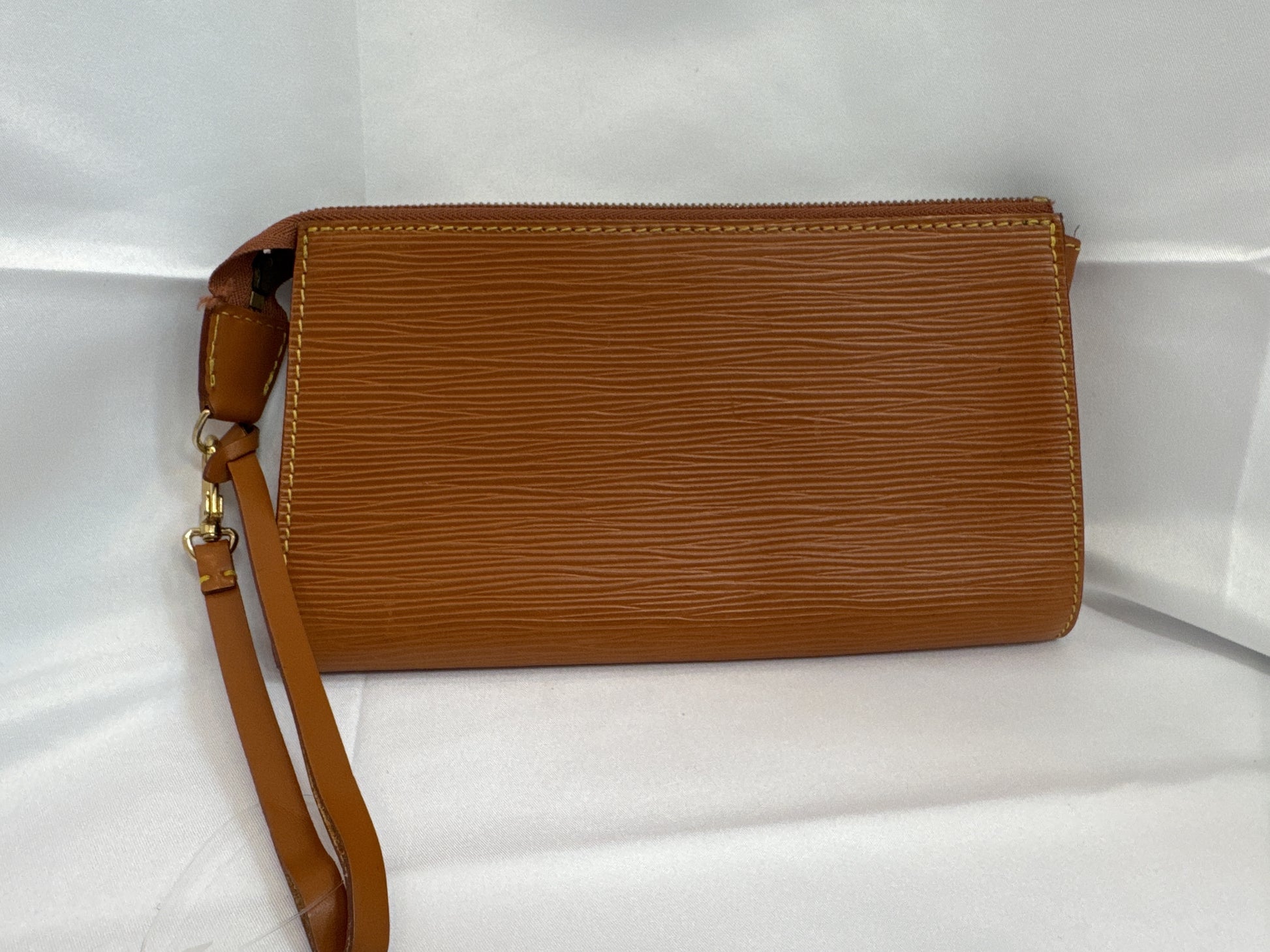 LOUIS VUITTON Epi Accessory Pouch