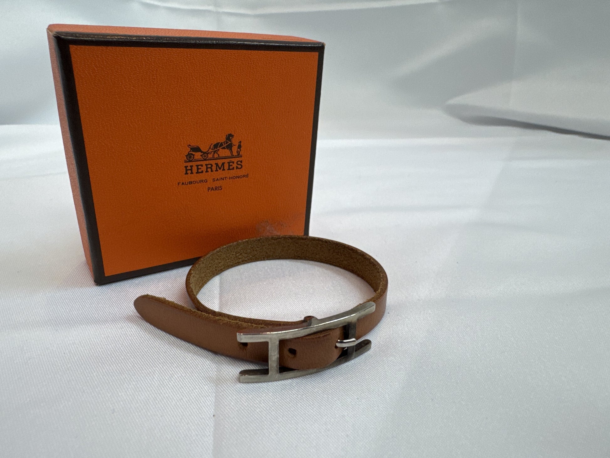HERMES Leather Bracelet Bracelet/Bangle