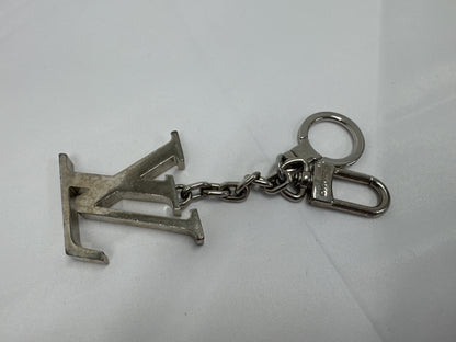 LOUIS VUITTON M65071 Porte Clés Initial LV Keychain Key Case/Key Holder