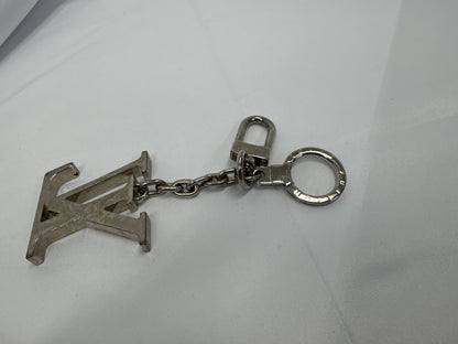 LOUIS VUITTON M65071 Porte Clés Initial LV Keychain Key Case/Key Holder