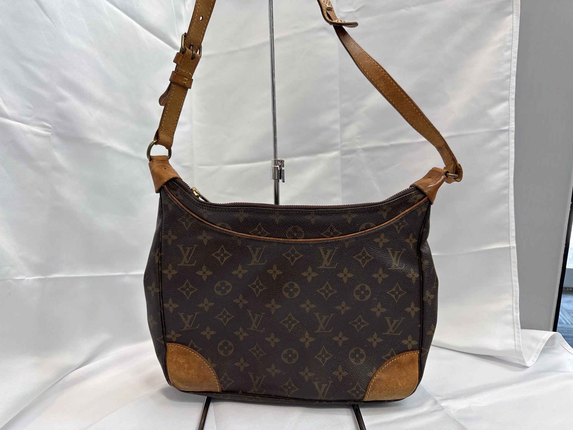 LOUIS VUITTON M51265 Monogram Boulogne 30 Shoulder Bag