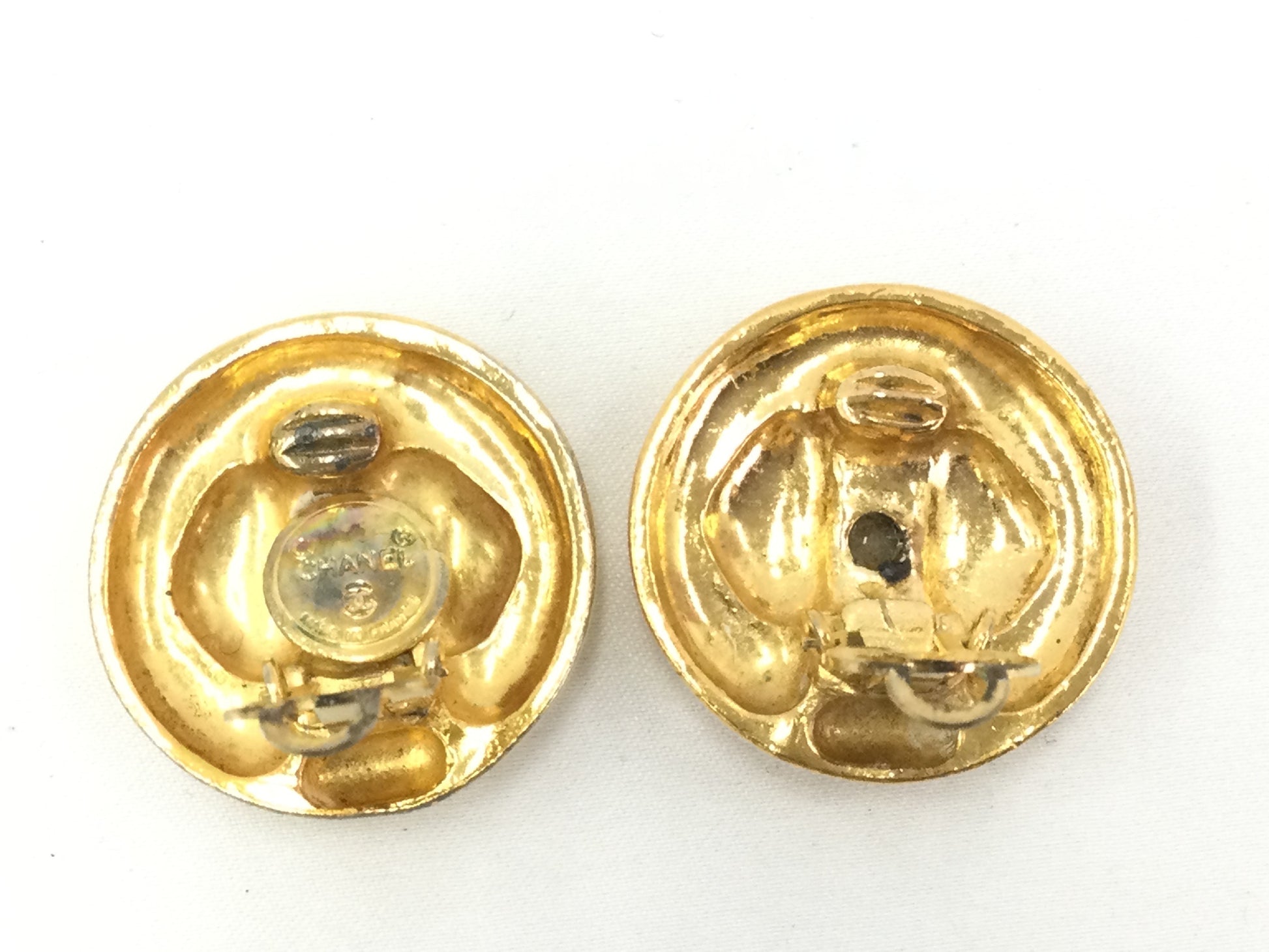 CHANEL Rhinestone Gold Earrings