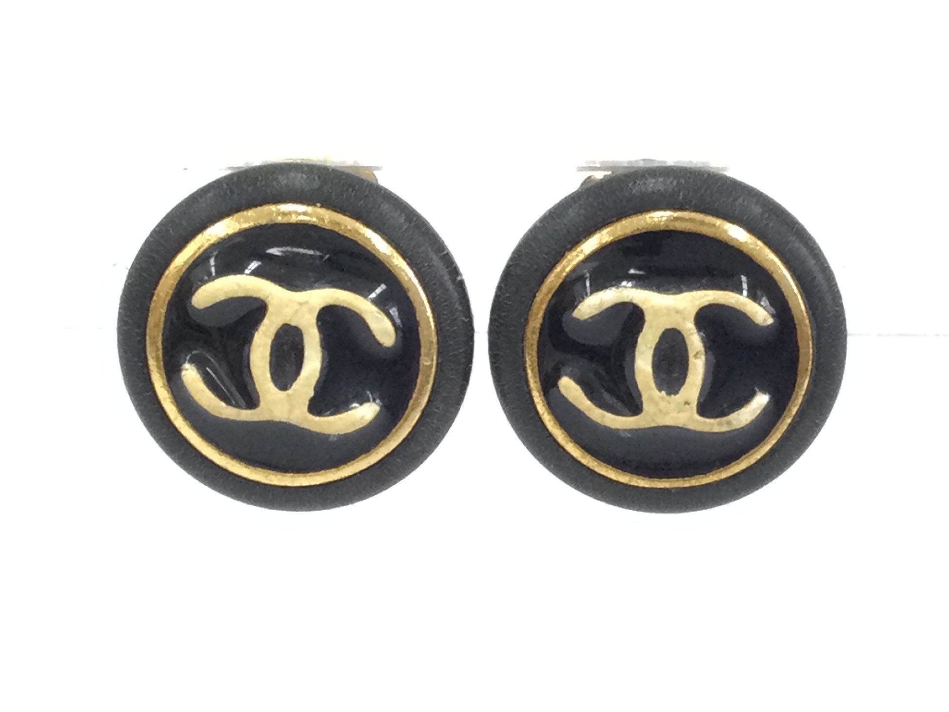 CHANEL Coco Mark Round Earrings 96A Enamel x Wood Black x Gold Earrings