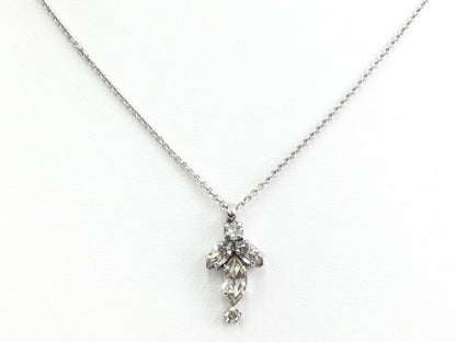 Dior necklace pendant with approximately 43cm chain